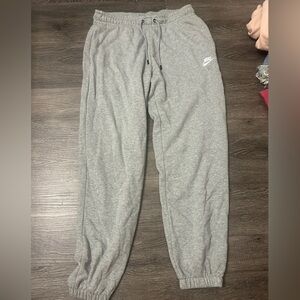 women’s grey nike joggers WORN A FEW TIMES